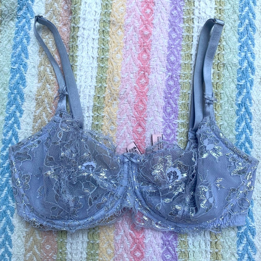 VICTORIA’S SECRET Push Up Unlined Bra